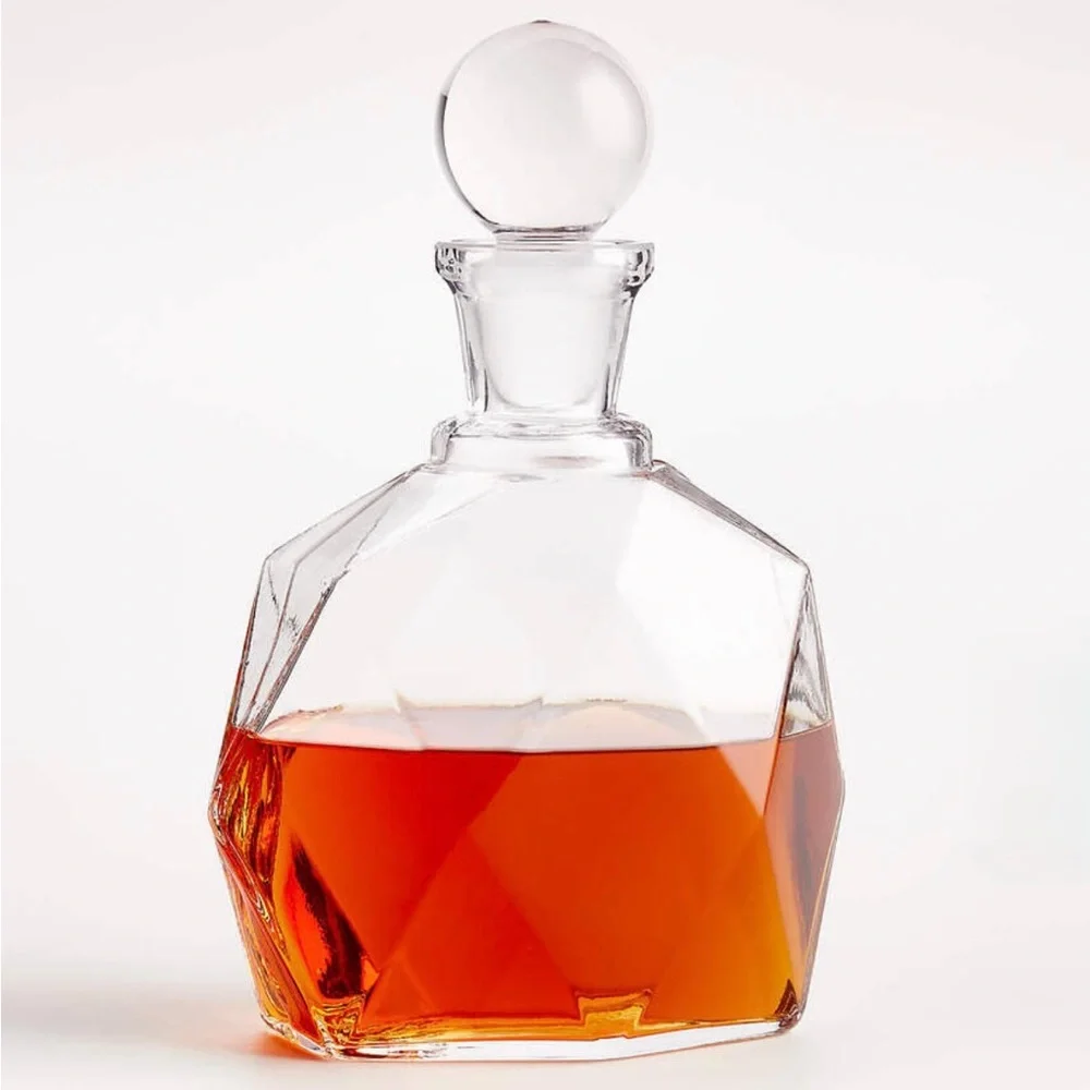 New! 🥃✨Crate&Barrel HAND-BLOWN CRYSTALLINE GLASS W/ FACETED DESIGN Decanter
